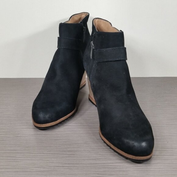 Caslon Addison Stacked Heel Wedge Bootie, Black Leather, Womens Size 11 & 12 - Picture 4 of 11